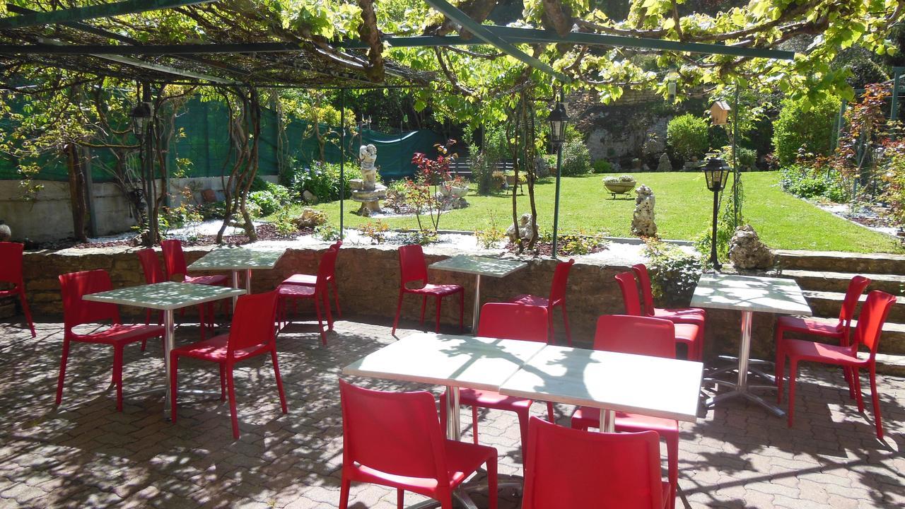 Hotel Restaurant Henry Puy-lʼÉvêque Zewnętrze zdjęcie